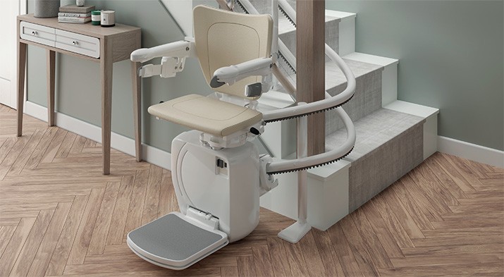 Companion 4000 Curved stairlift